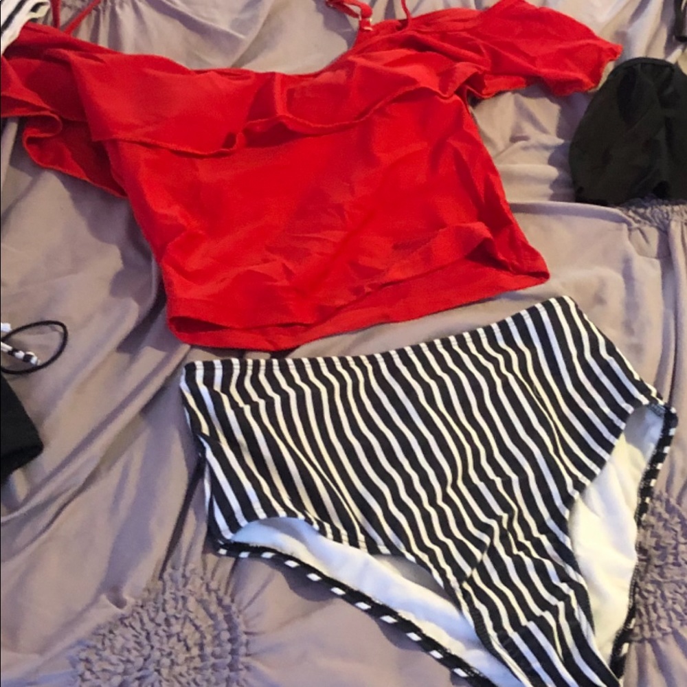 Women’s swim suit